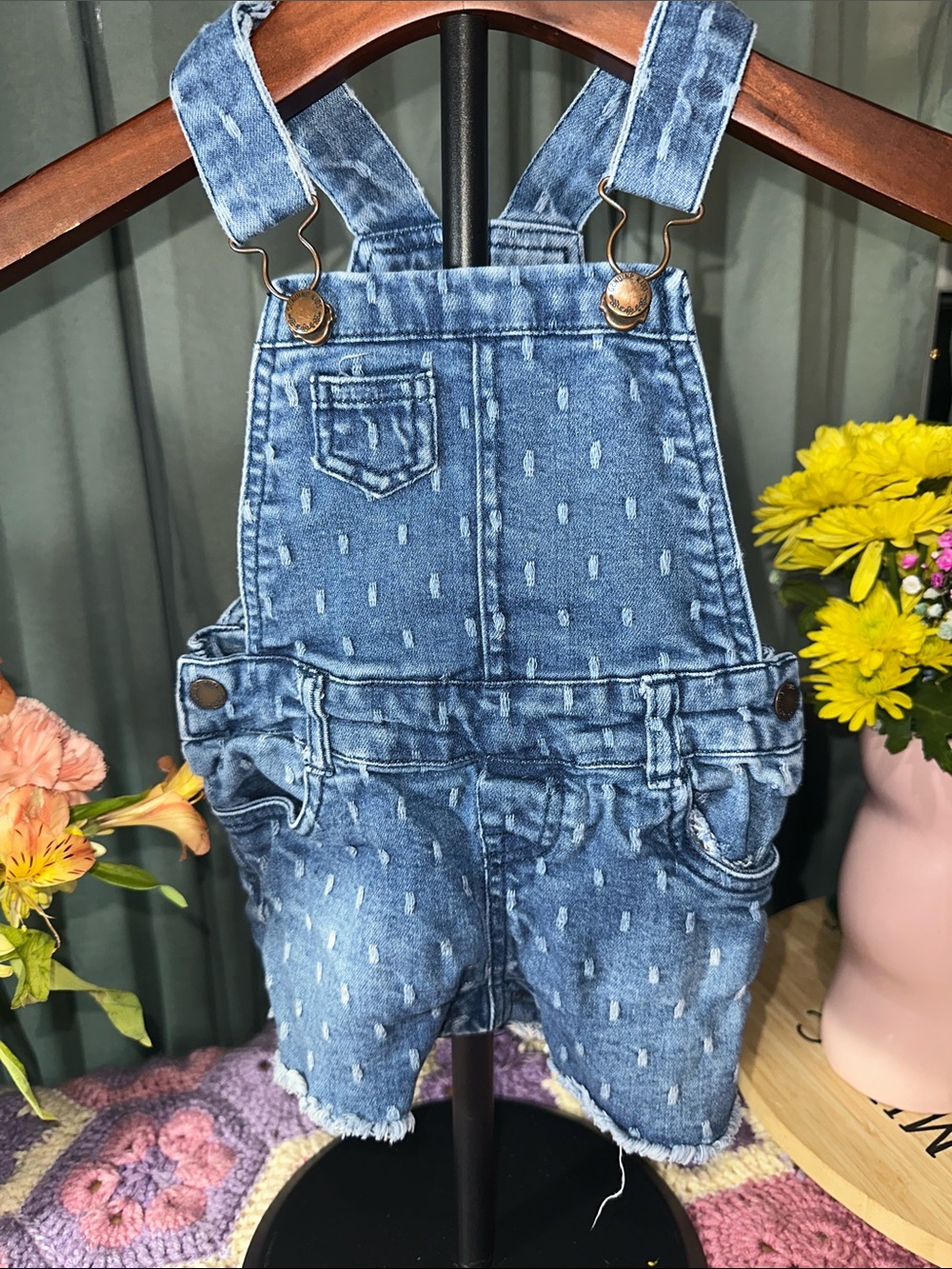 πToddler Denim Blue Short Overalls with Distressed Detail. C318